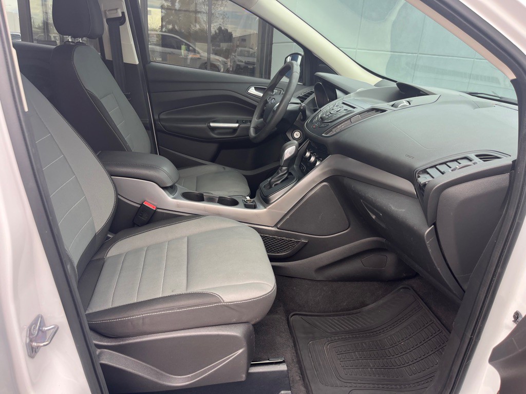 2016 Ford Escape Image 16