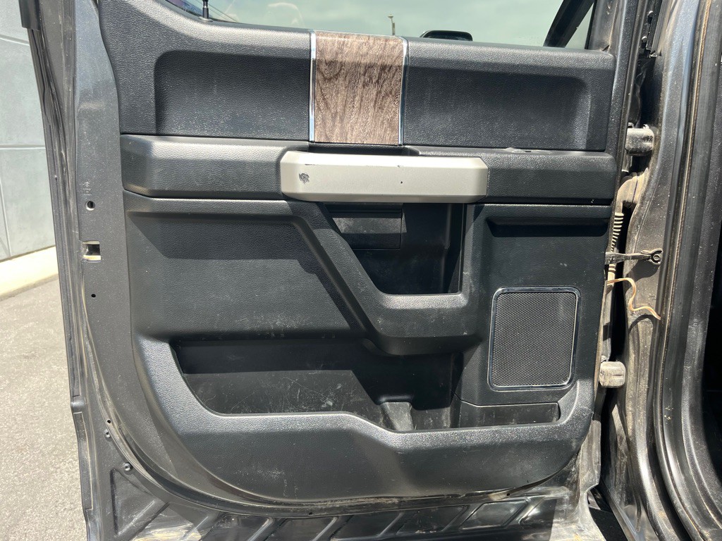 2018 Ford F-350 Image 25