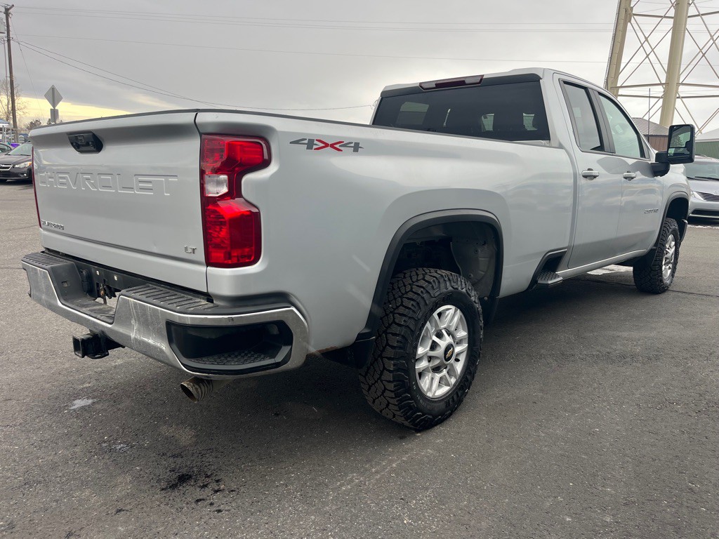 2023 Chevrolet Silverado 1500 Image 3