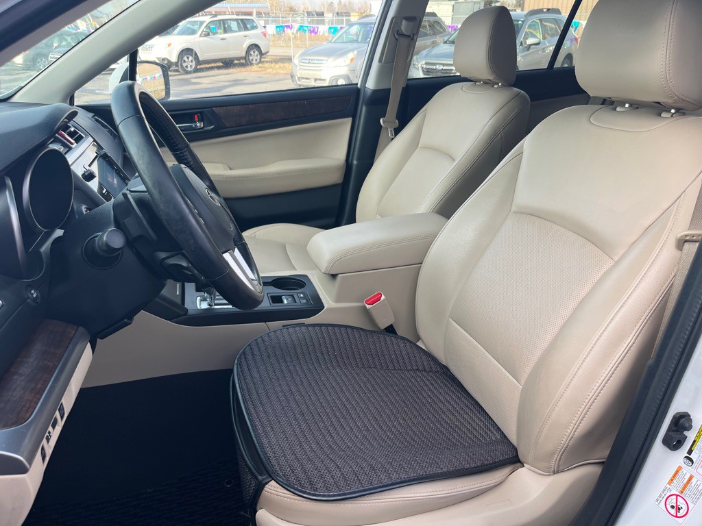 2016 Subaru Outback Image 16