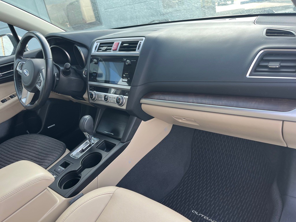 2016 Subaru Outback Image 19