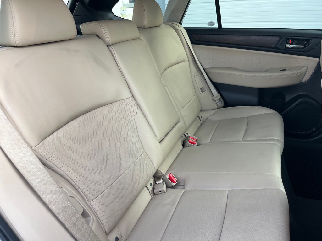 2016 Subaru Outback Image 24