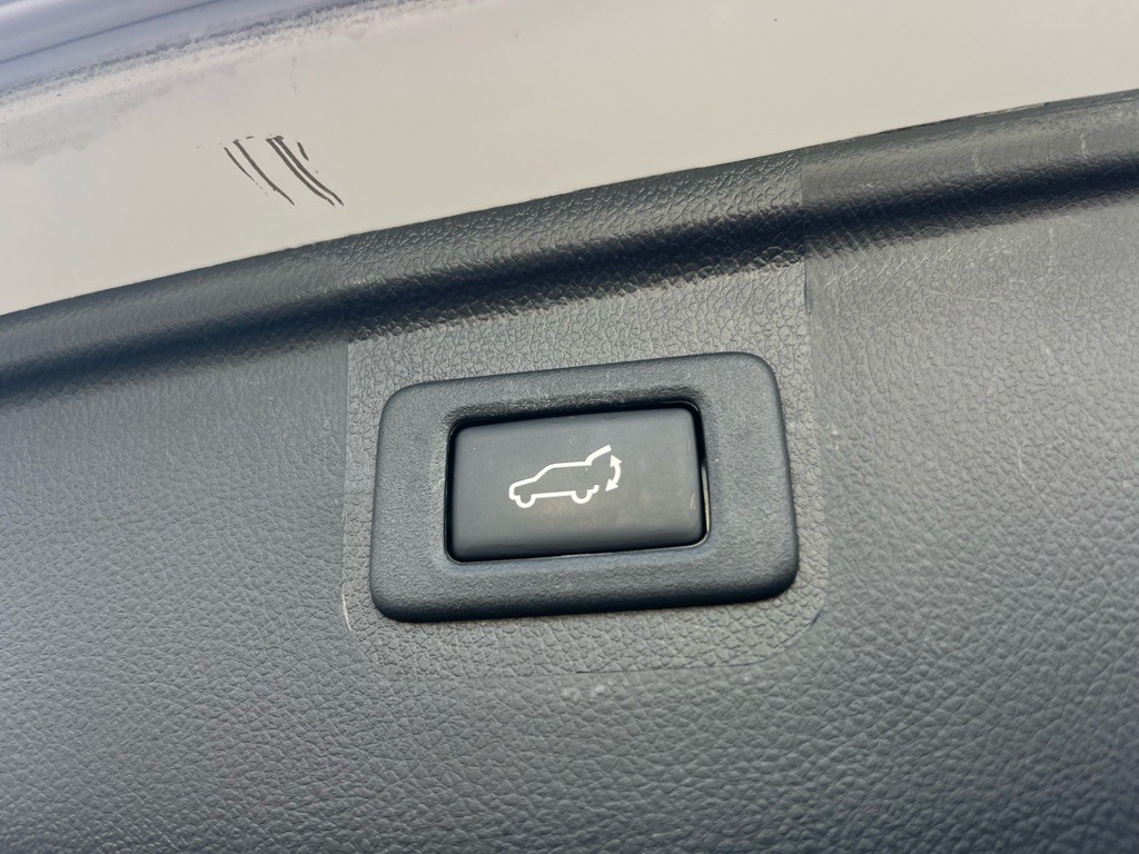 2016 Subaru Outback Image 28