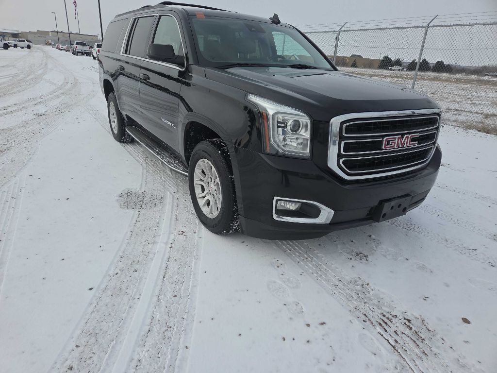 2019 GMC Yukon Image 2