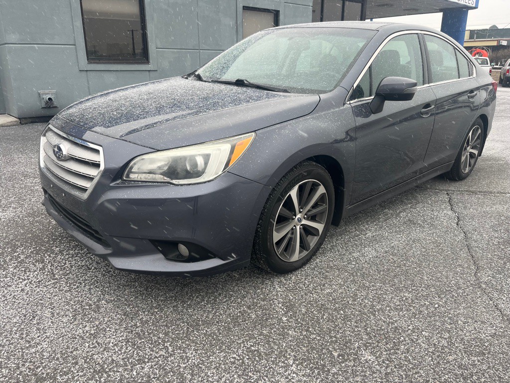 2017 Subaru Legacy Image 1