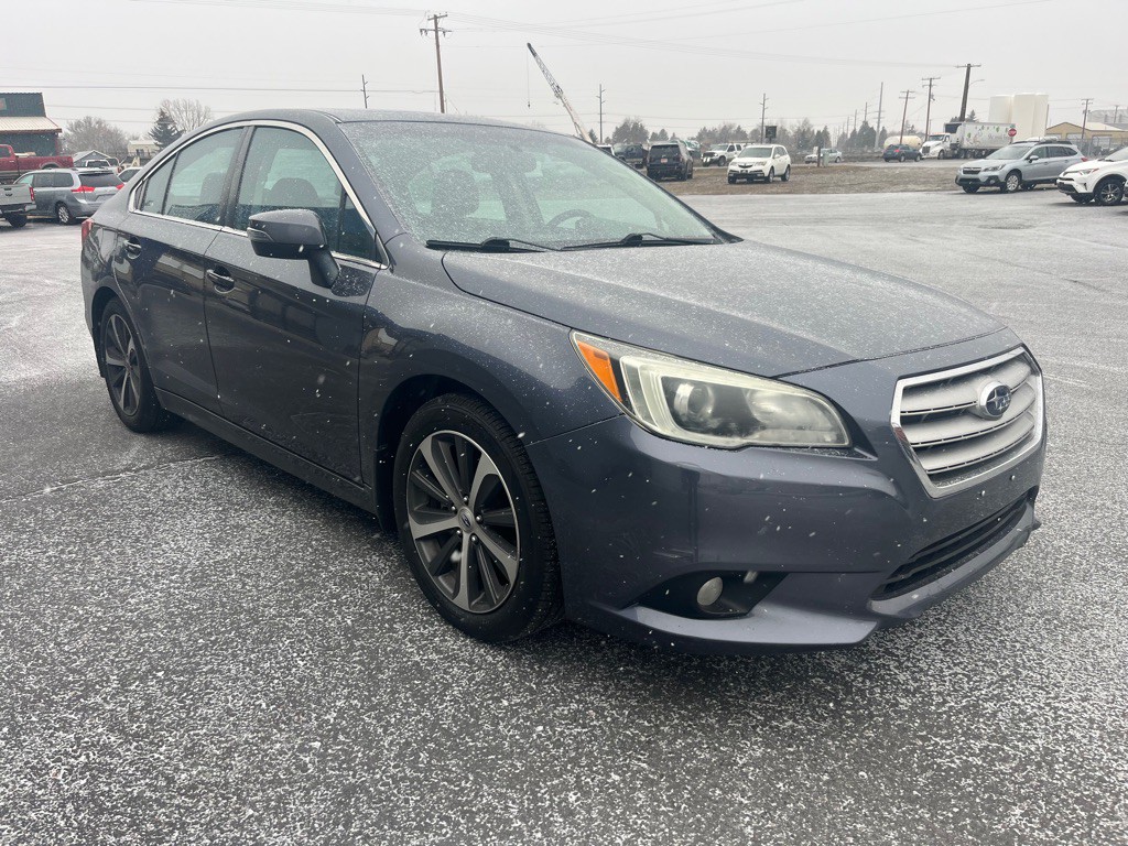 2017 Subaru Legacy Image 2