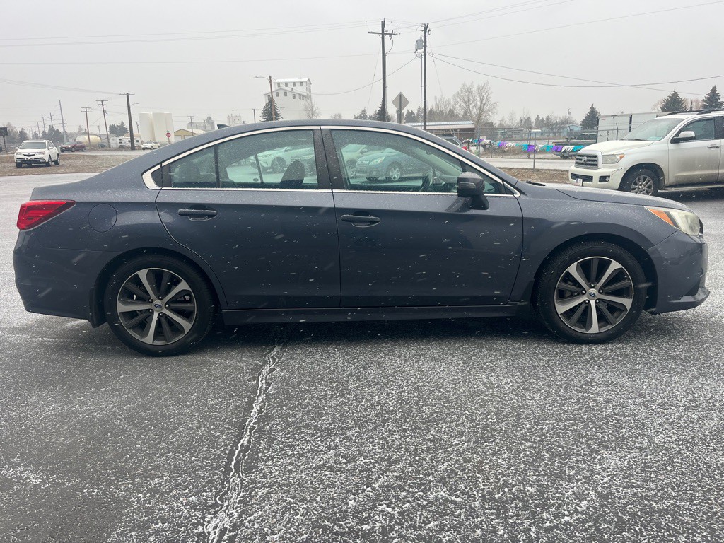 2017 Subaru Legacy Image 7