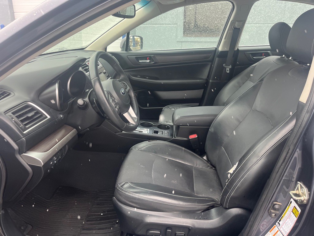 2017 Subaru Legacy Image 12