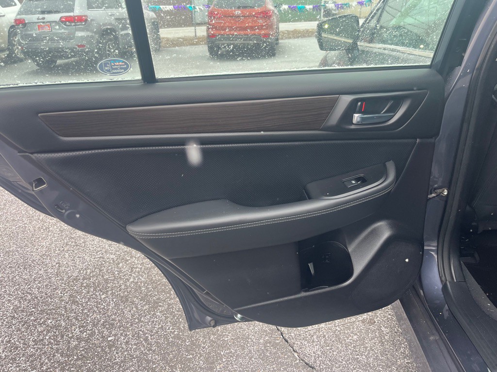 2017 Subaru Legacy Image 23