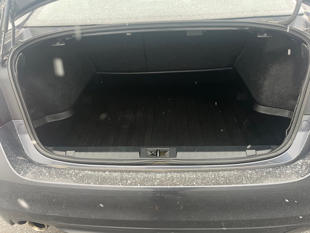 2017 Subaru Legacy Image 25