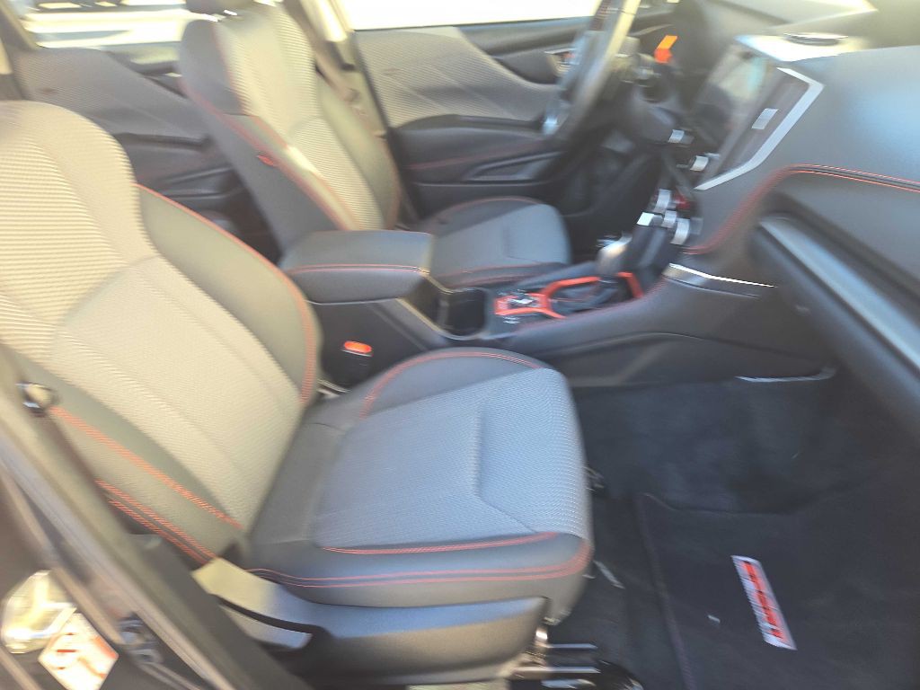 2019 Subaru Forester Image 17