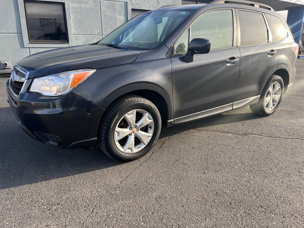 2014 Subaru Forester Image 1
