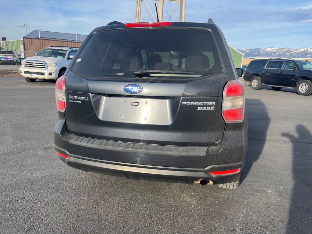 2014 Subaru Forester Image 8