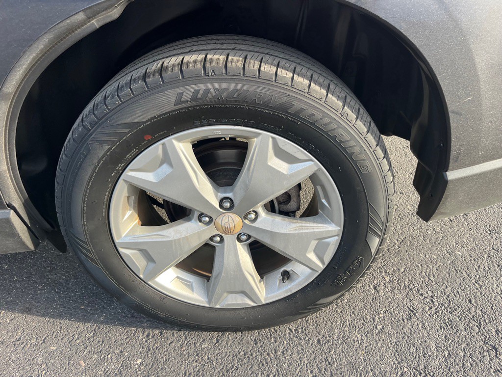 2014 Subaru Forester Image 9