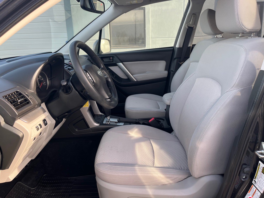 2014 Subaru Forester Image 12