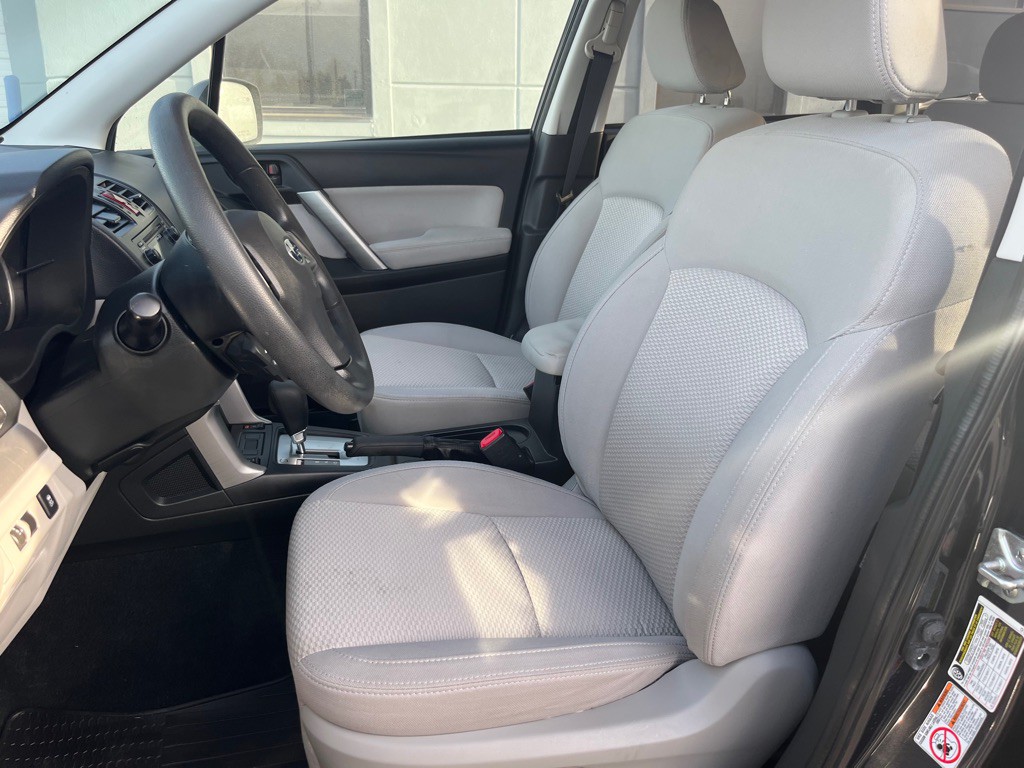 2014 Subaru Forester Image 14