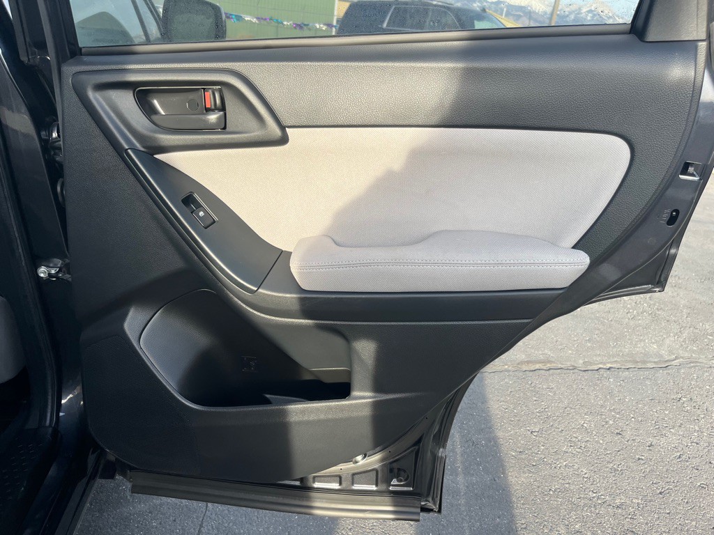 2014 Subaru Forester Image 19