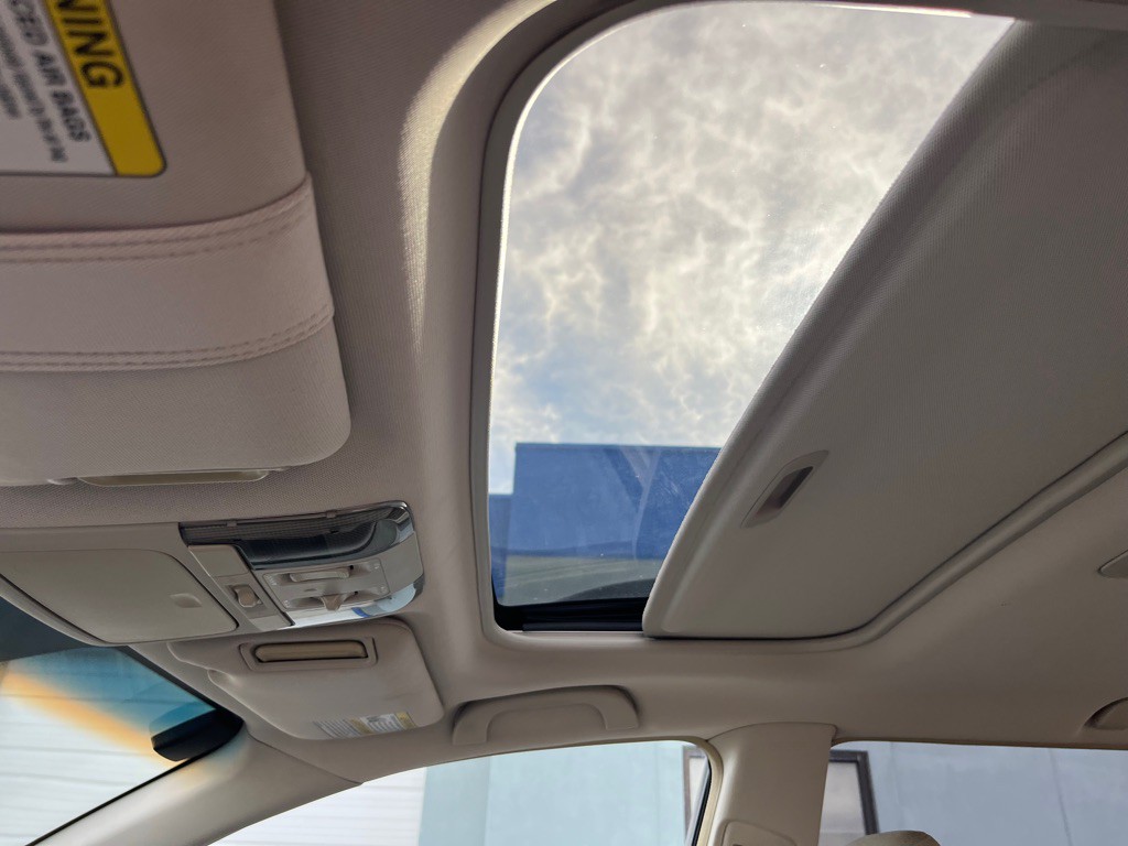 2010 Subaru Outback Image 15