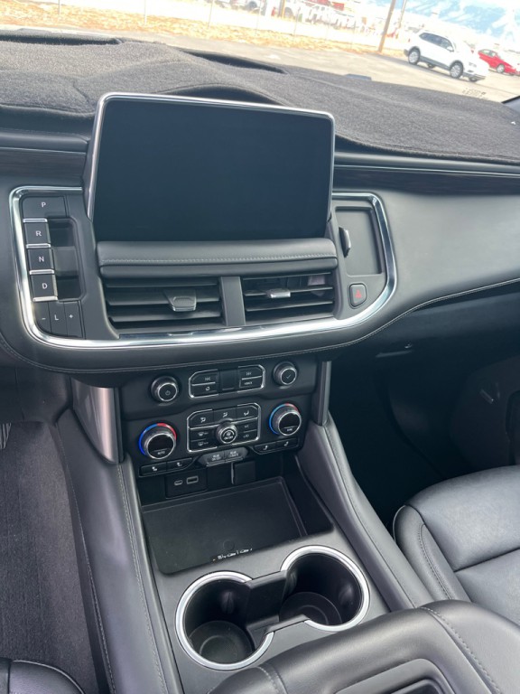 2022 Chevrolet Suburban Image 15