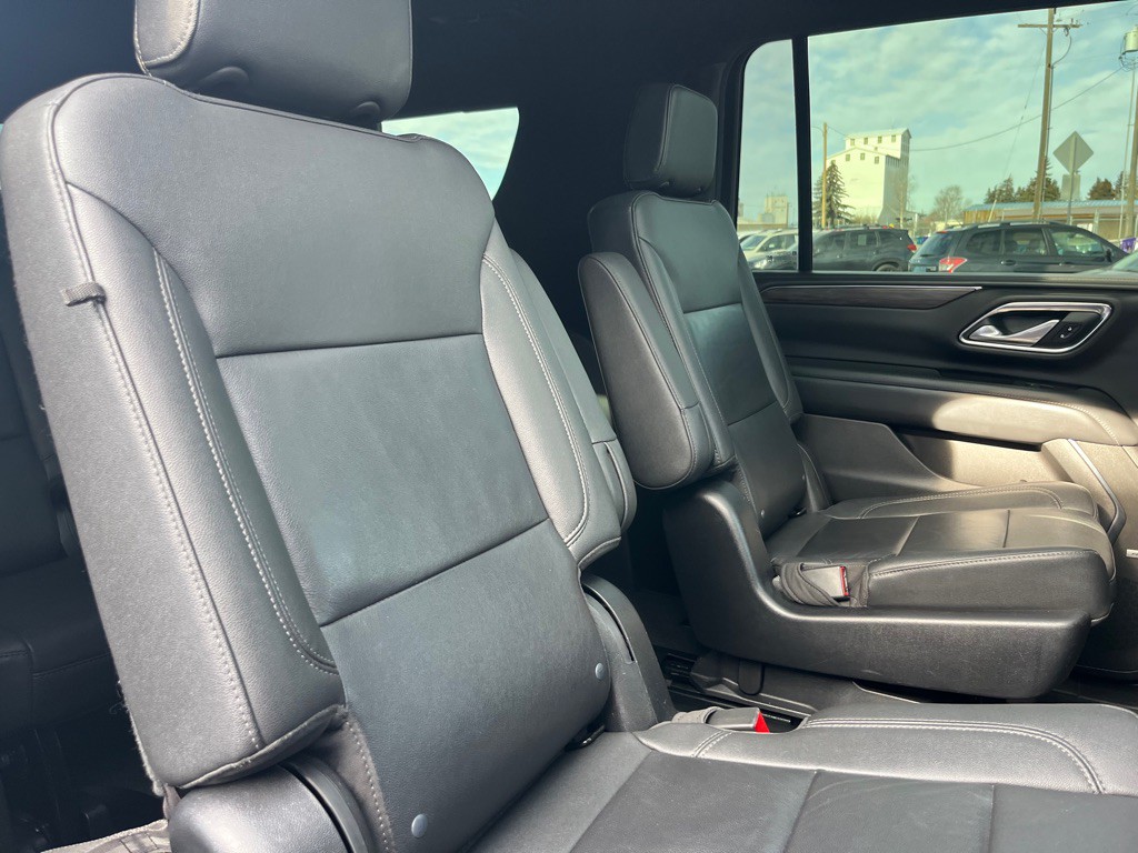 2022 Chevrolet Suburban Image 24