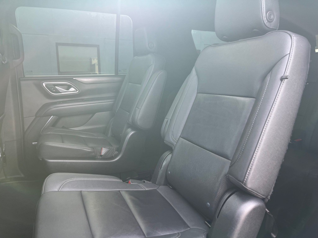 2022 Chevrolet Suburban Image 27