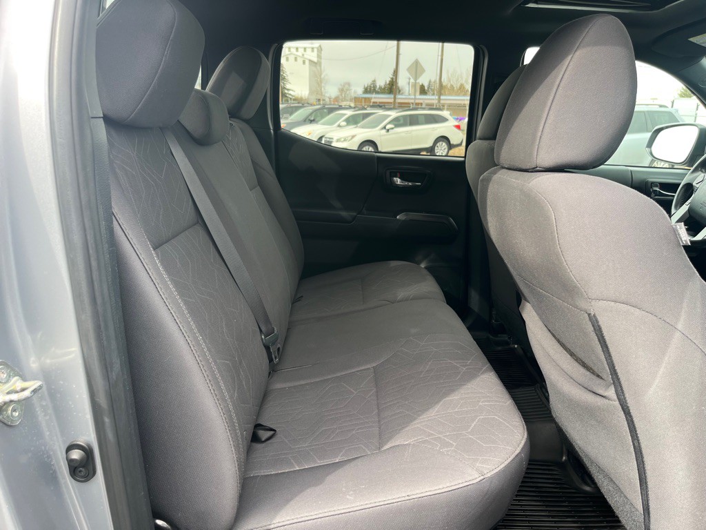 2017 Toyota Tacoma Image 26