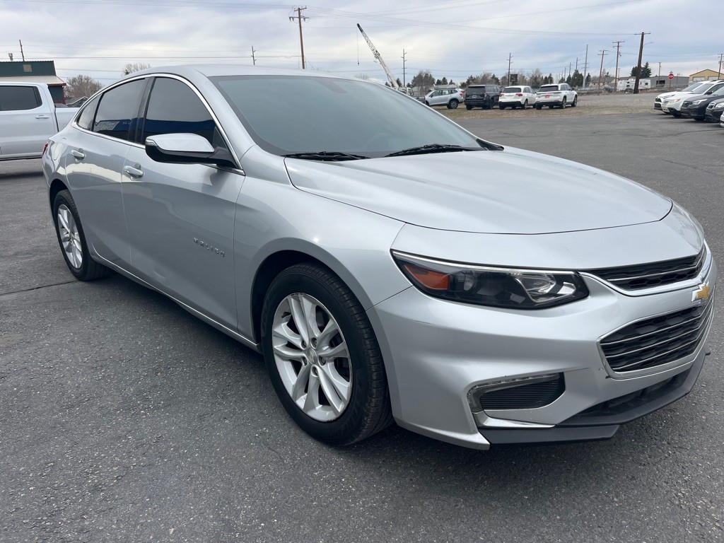 2018 Chevrolet Malibu Image 2