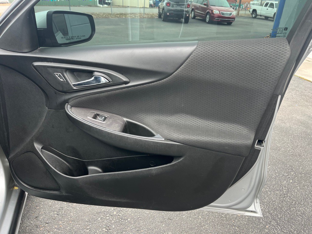 2018 Chevrolet Malibu Image 15