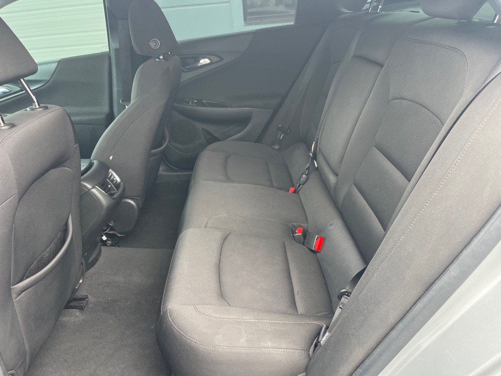 2018 Chevrolet Malibu Image 22