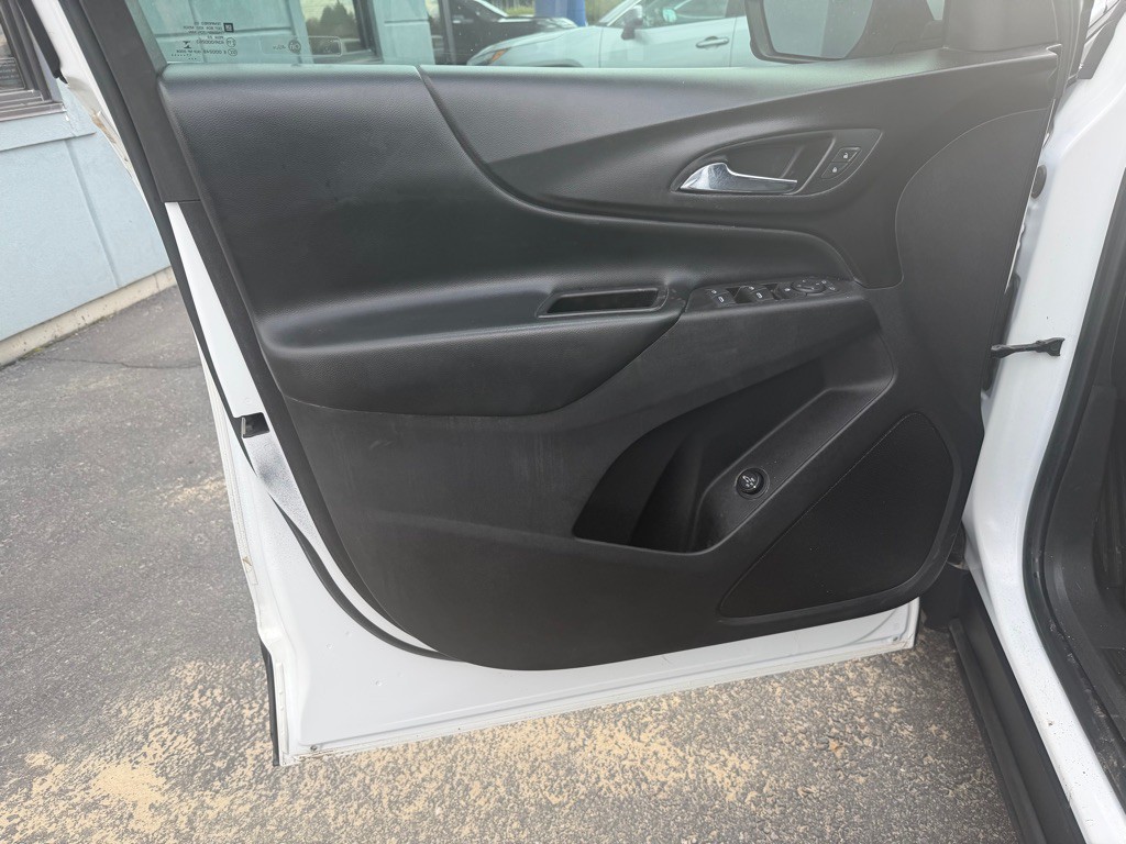 2018 Chevrolet Equinox Image 11