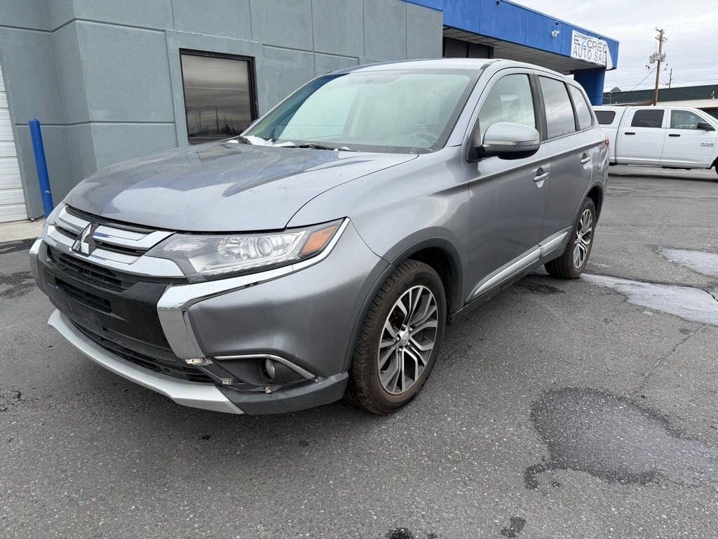 2018 Mitsubishi Outlander Image 1