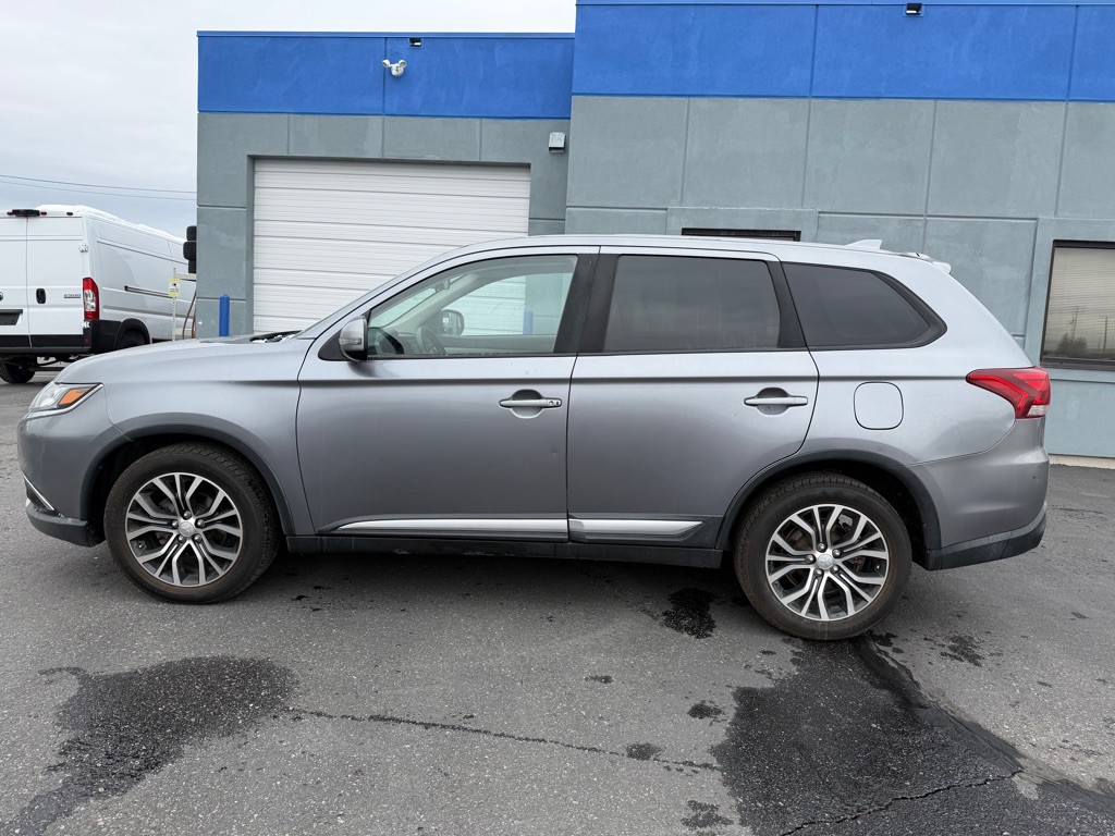 2018 Mitsubishi Outlander Image 5