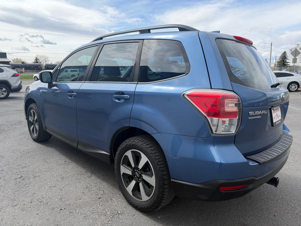 2018 Subaru Forester Image 3