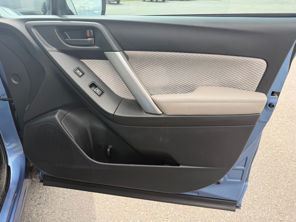2018 Subaru Forester Image 15