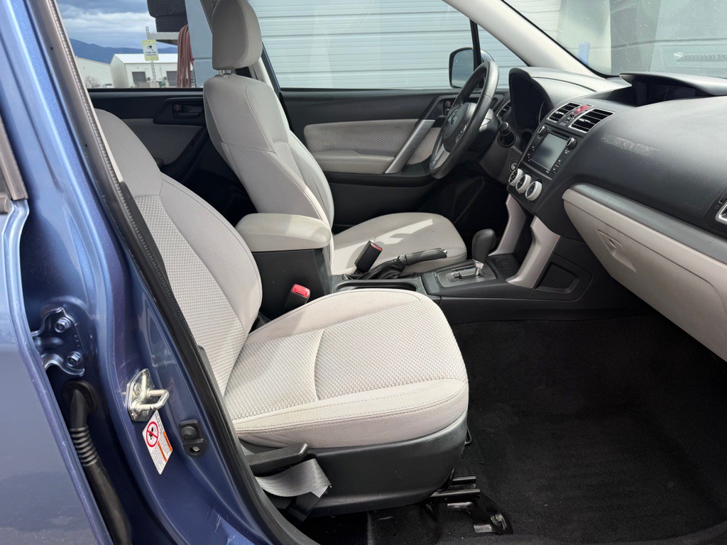 2018 Subaru Forester Image 16