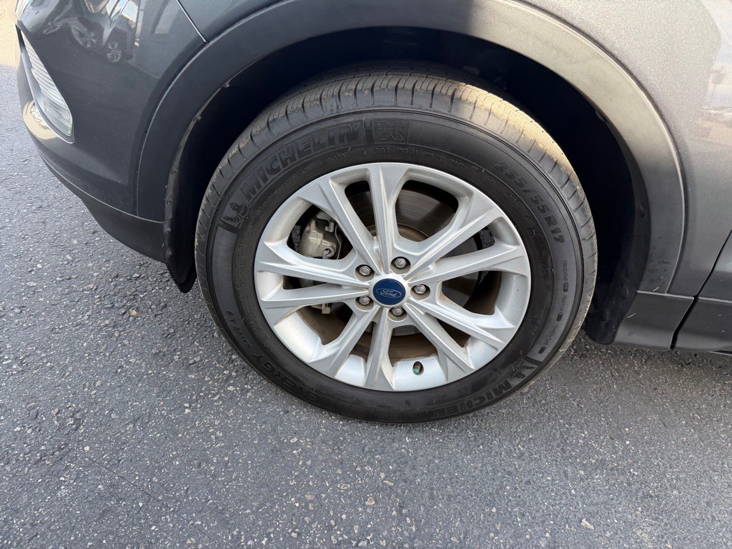 2019 Ford Escape Image 10