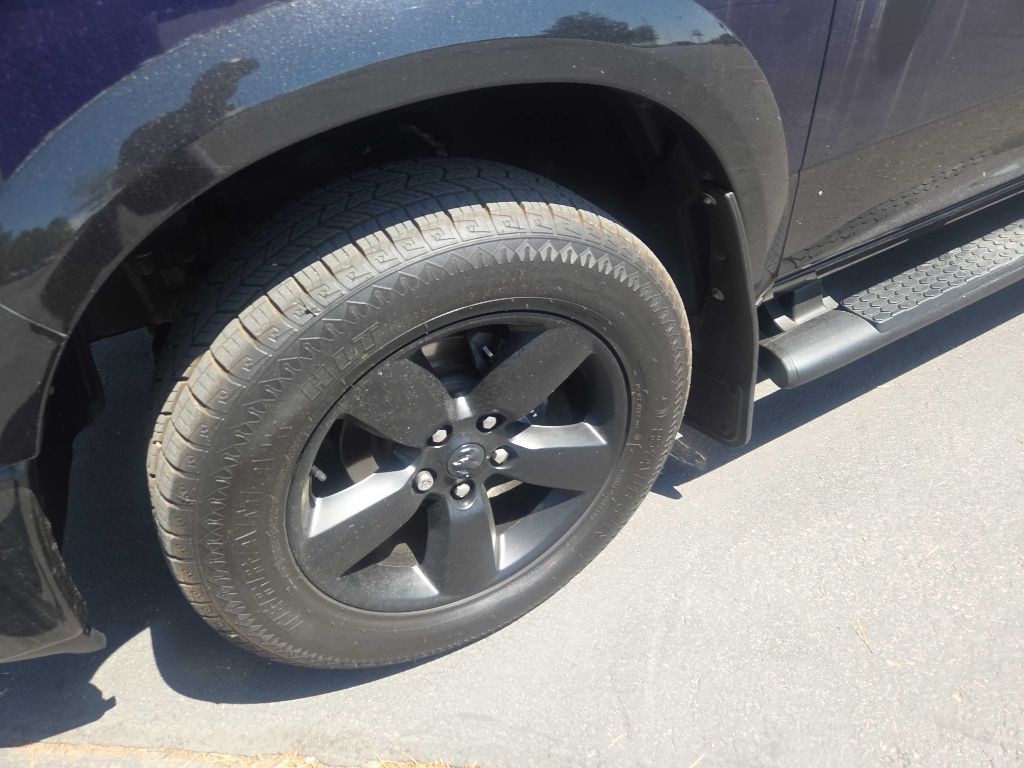 2017 RAM 1500 Image 10