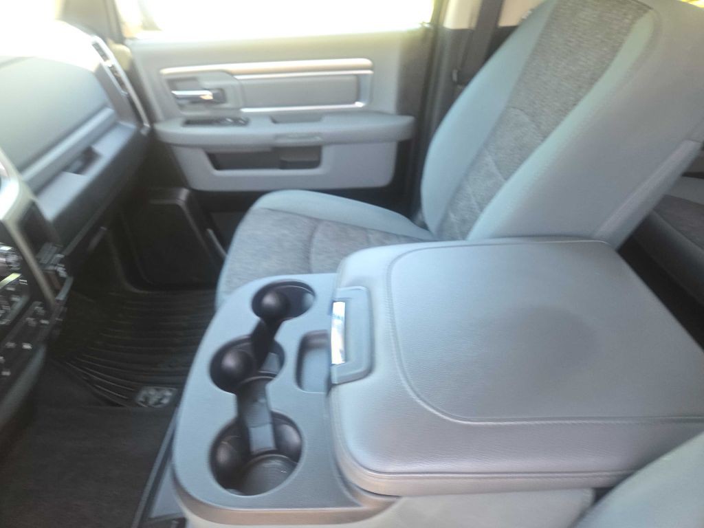 2017 RAM 1500 Image 13
