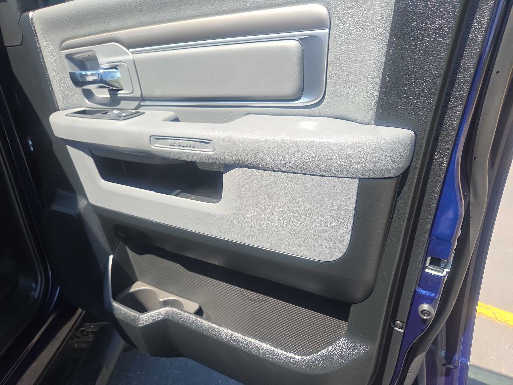 2017 RAM 1500 Image 27