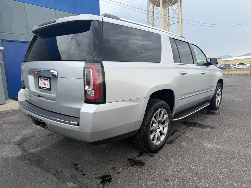 2020 GMC Yukon Image 4