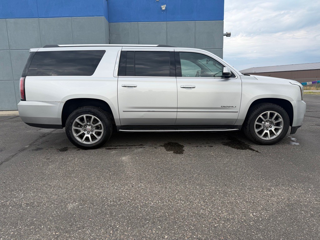 2020 GMC Yukon Image 5