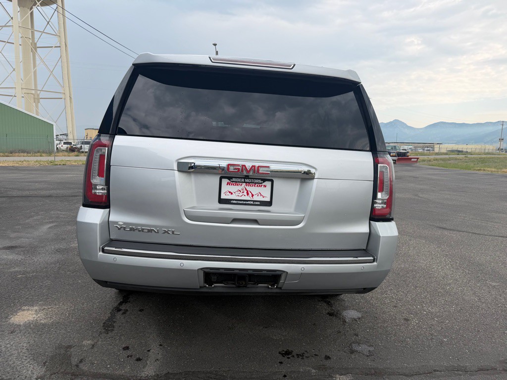 2020 GMC Yukon Image 8