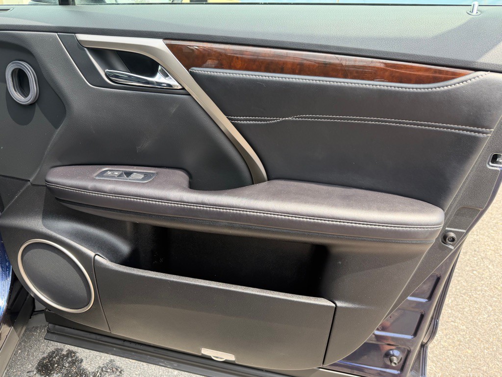 2017 Lexus RX Image 19