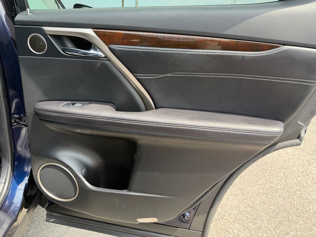 2017 Lexus RX Image 23