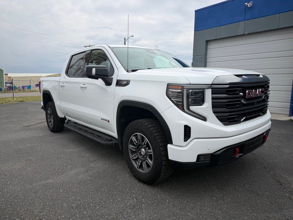 2024 GMC Sierra Image 1