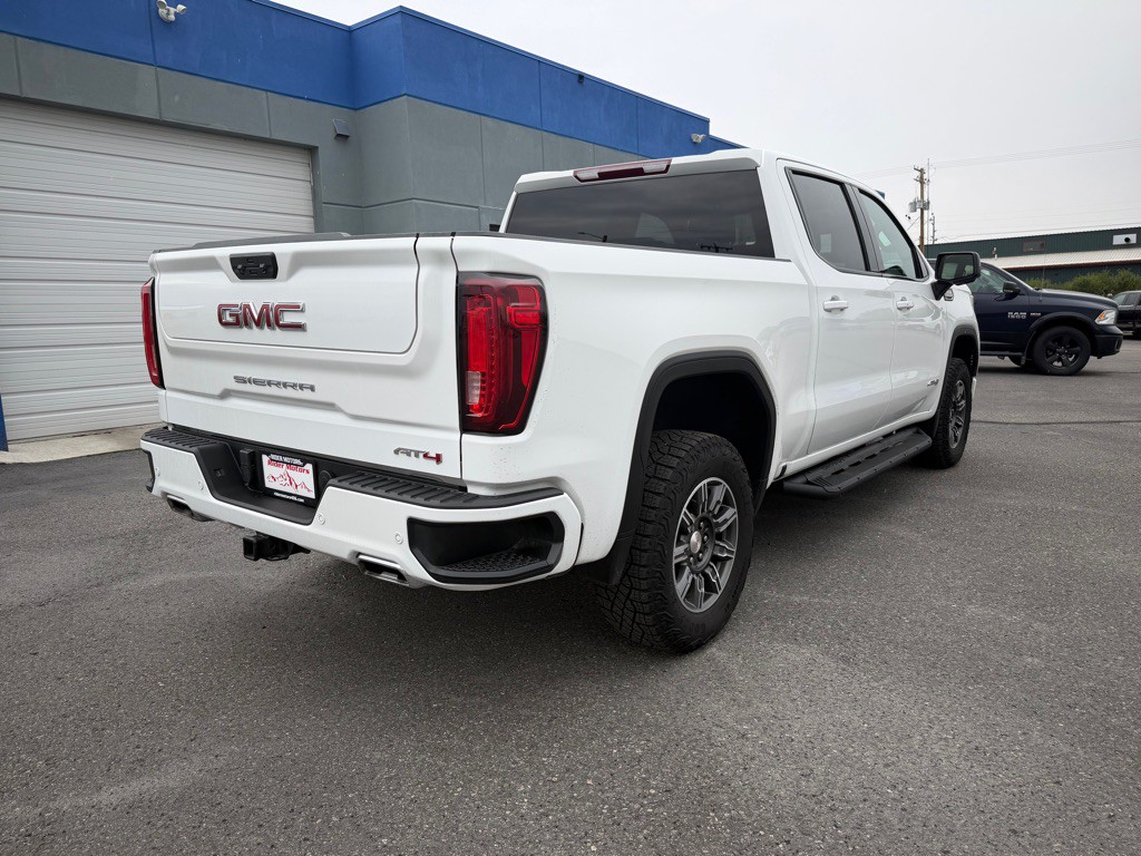 2024 GMC Sierra Image 4