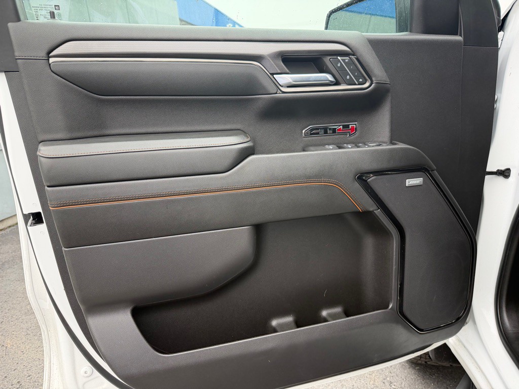 2024 GMC Sierra Image 12