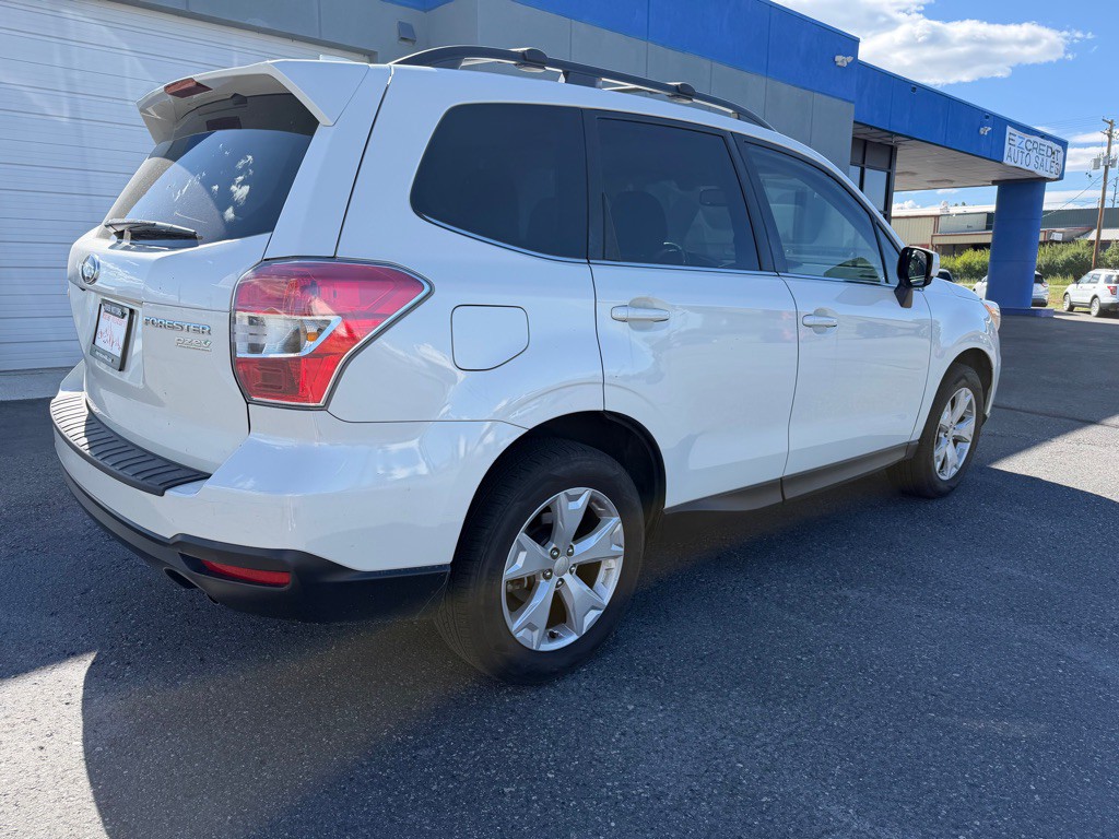 2016 Subaru Forester Image 4
