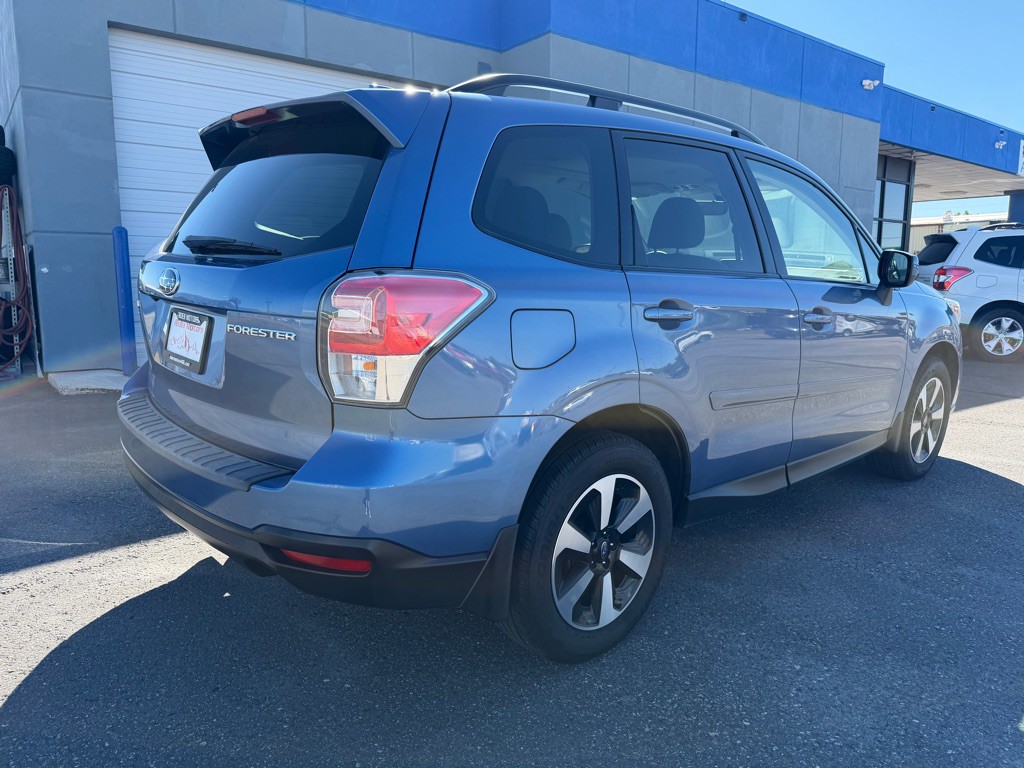 2018 Subaru Forester Image 4