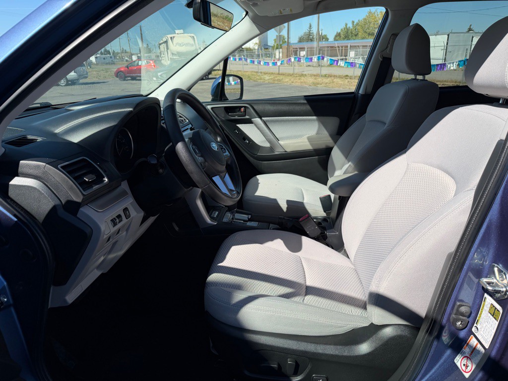 2018 Subaru Forester Image 12
